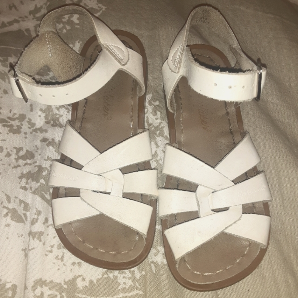 White saltwater sandals size 11